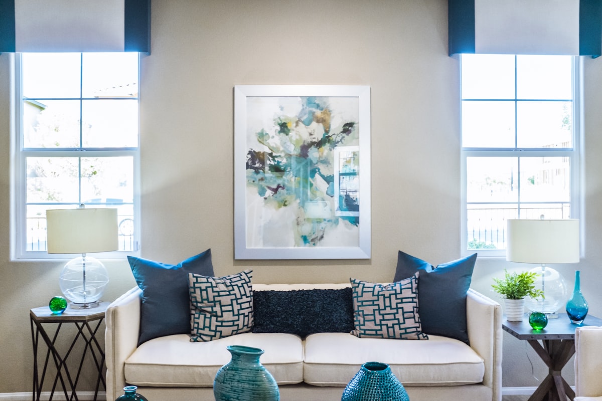 A bright, freshly cleaned Cambridge living room